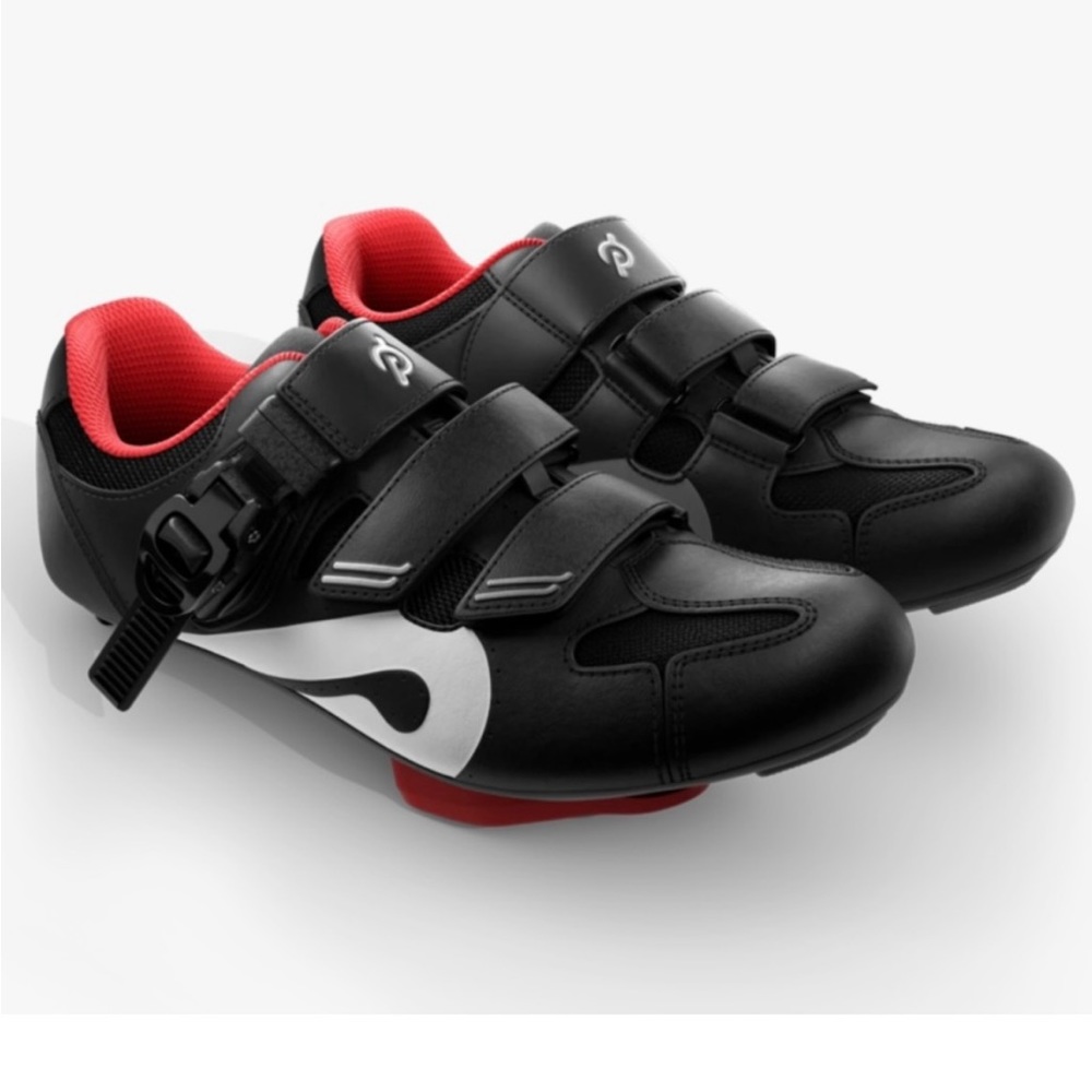 Size 7 women’s Peloton cycling shoe
